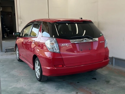 HONDA FIT SHUTTLE HYBRID