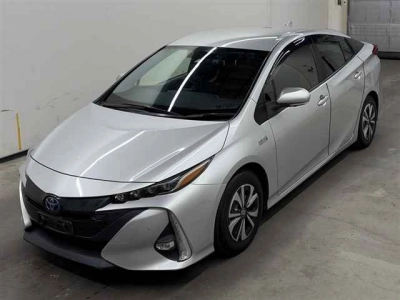 TOYOTA PRIUS PHV