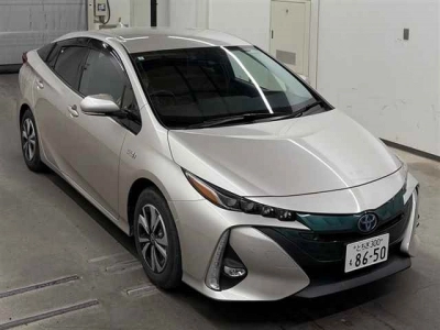 TOYOTA PRIUS PHV