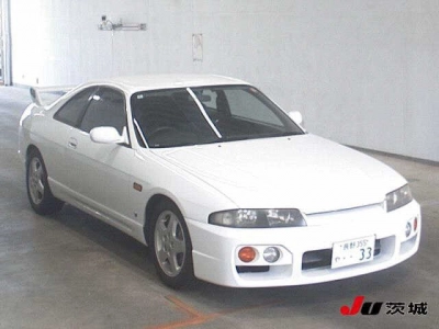 NISSAN SKYLINE
