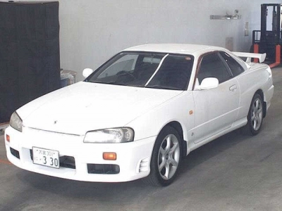 NISSAN SKYLINE