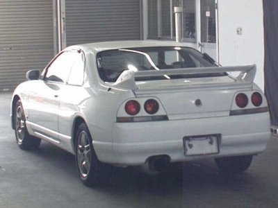 NISSAN SKYLINE
