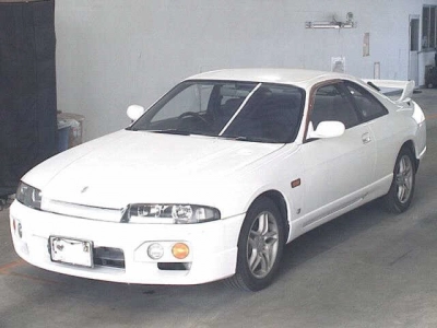 NISSAN SKYLINE