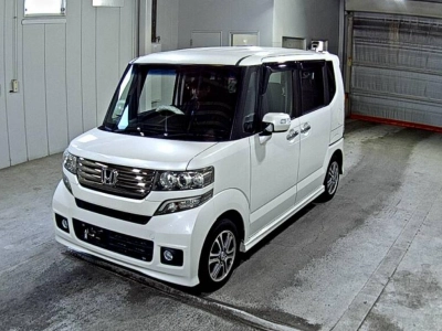 HONDA N BOX CUSTOM
