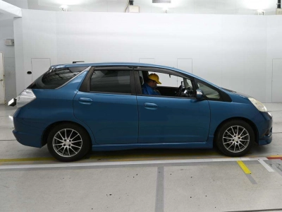 HONDA FIT SHUTTLE HYBRID