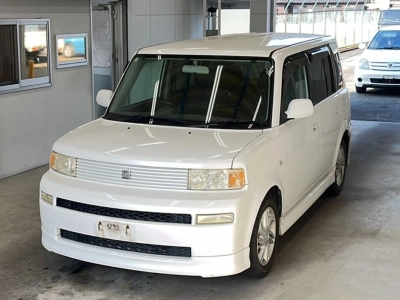 TOYOTA BB
