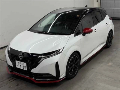 NISSAN AURA