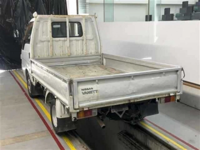 NISSAN VANETTE TRUCK