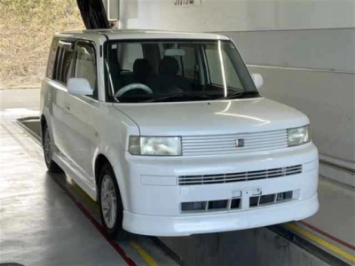 TOYOTA BB