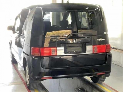 HONDA MOBILIO SPIKE