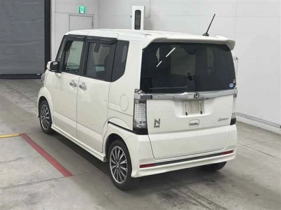 HONDA N BOX CUSTOM