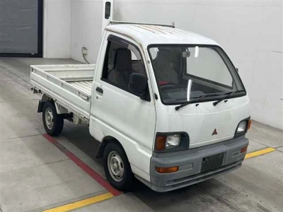 MITSUBISHI MINICAB TRUCK