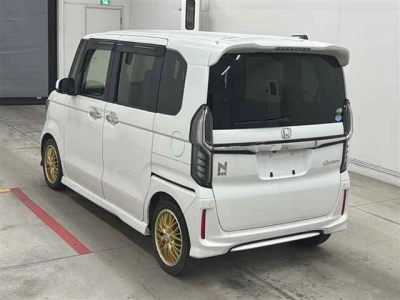 HONDA N BOX CUSTOM