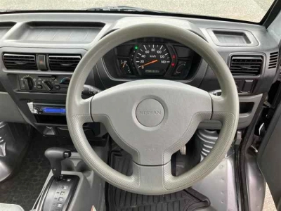 NISSAN CLIPPER VAN