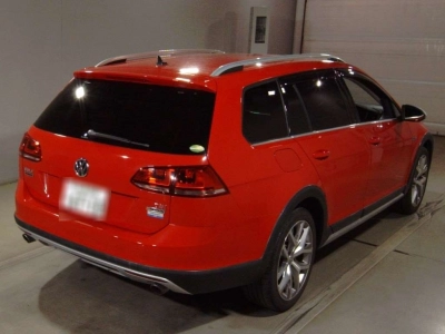 VOLKSWAGEN GOLF ALLTRACK