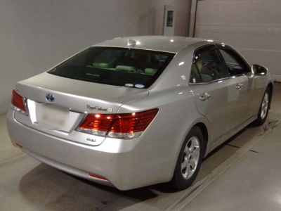 TOYOTA CROWN HYBRID