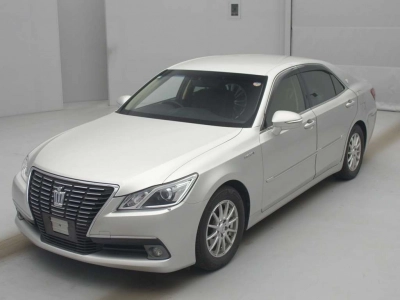 TOYOTA CROWN HYBRID