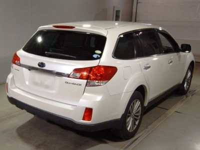 SUBARU OUTBACK