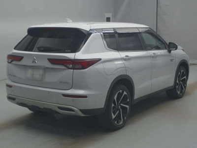 MITSUBISHI OUTLANDER PHEV