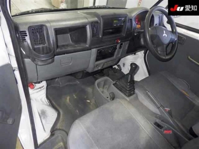 MITSUBISHI MINICAB TRUCK