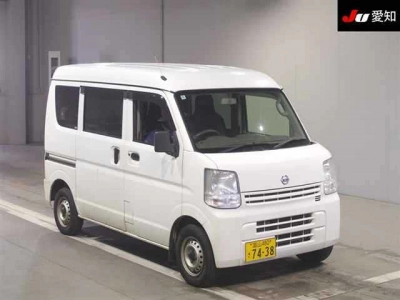 NISSAN CLIPPER VAN