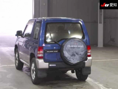 MITSUBISHI PAJERO MINI