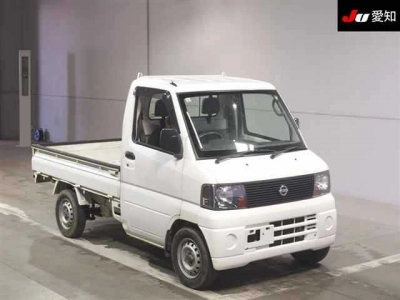 NISSAN CLIPPER TRUCK