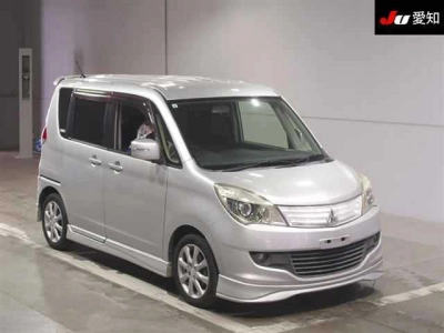 MITSUBISHI DELICA D:2