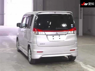 MITSUBISHI DELICA D:2
