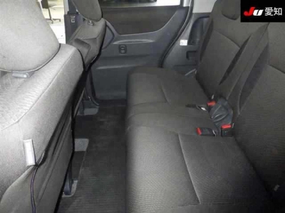 MITSUBISHI DELICA D:2