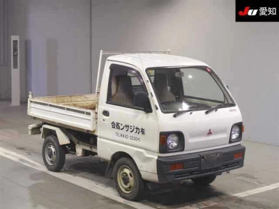 MITSUBISHI MINICAB TRUCK