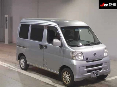 TOYOTA PIXIS VAN