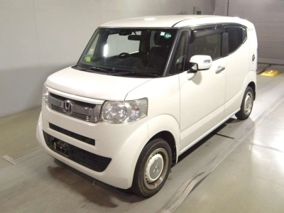 HONDA N-BOX SLASH