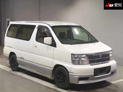 NISSAN ELGRAND