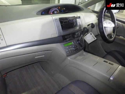 TOYOTA ESTIMA HYBRID