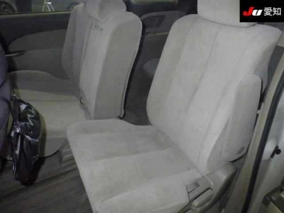 TOYOTA ESTIMA HYBRID