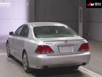 TOYOTA CROWN ATHLETE