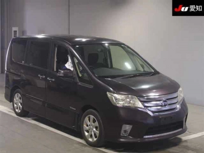 NISSAN SERENA