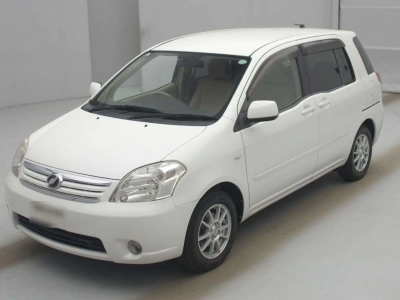 TOYOTA RAUM