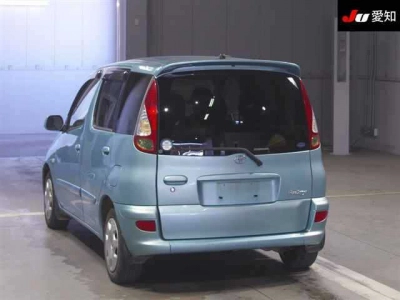 TOYOTA FUN CARGO