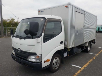 TOYOTA DYNA TRUCK