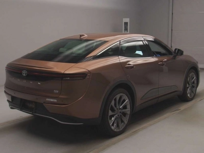 TOYOTA CROWN CROSSOVER