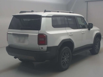 TOYOTA LAND CRUISER 250