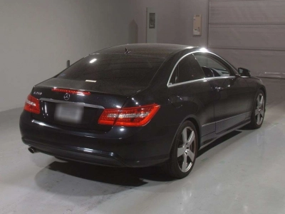 MERCEDES BENZ E CLASS