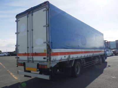 MITSUBISHI FUSO SUPER GREAT