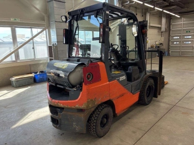 TOYOTA  FORKLIFT 