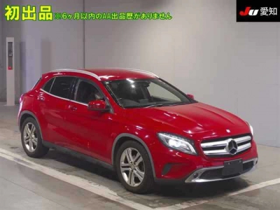 MERCEDES BENZ GLA
