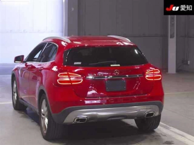 MERCEDES BENZ GLA