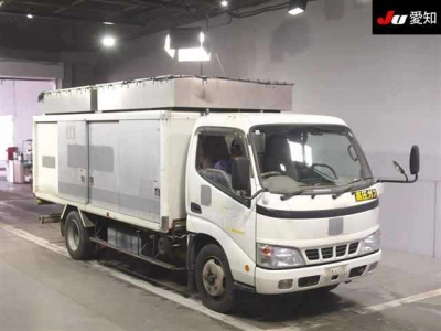 TOYOTA DYNA TRUCK