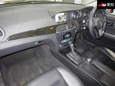 MERCEDES BENZ C CLASS